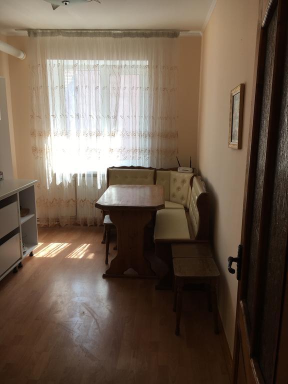 Galytska Apartment Ivano-Frankivs'k Luaran gambar
